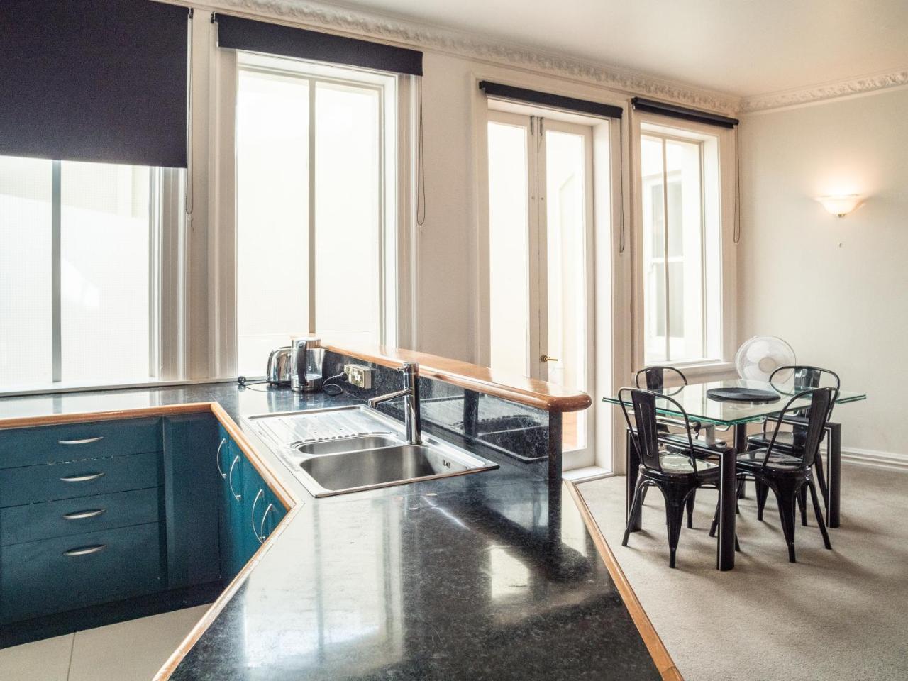 U Suites On Manners Wellington Eksteriør billede