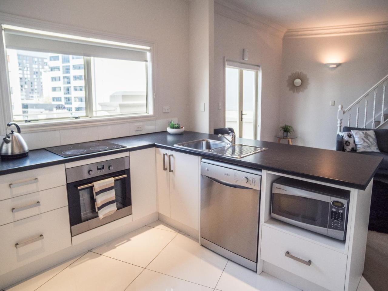 U Suites On Manners Wellington Eksteriør billede